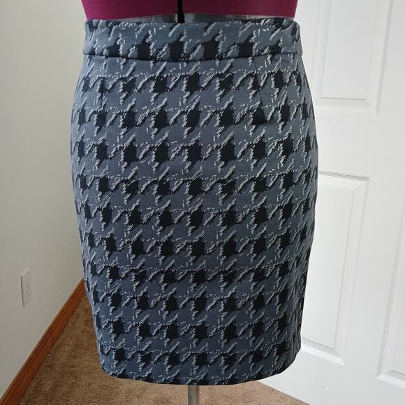 Apt. 9 Grey Houndstooth Pencil Midi Skirt Petite M dark gray black silver office - Picture 1 of 11